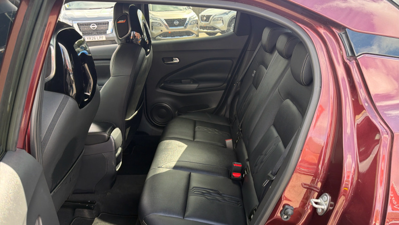 Nissan Juke 1.0 DiG-T 114 Tekna 5dr Petrol Hatchback